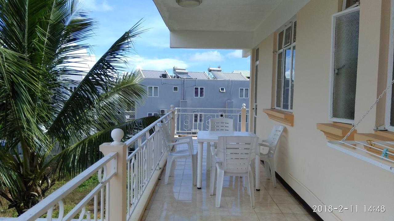 Alpha Villa Flic-en-Flacq Esterno foto